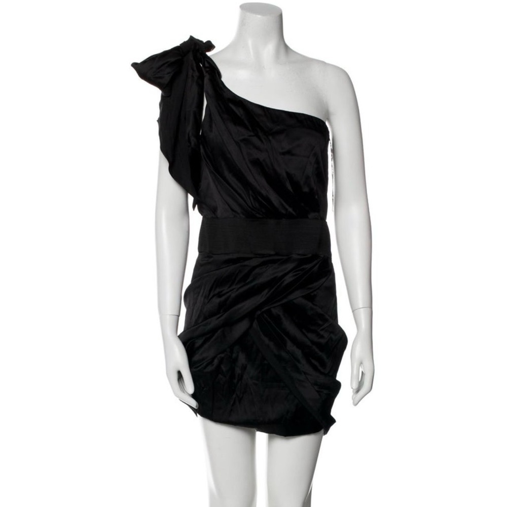 Elegant Black One-Shoulder Mini Dress